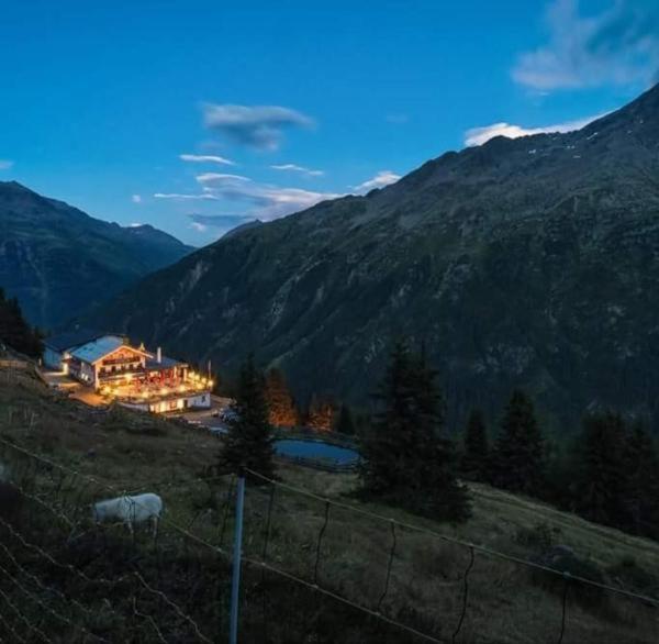 Alpengasthof Gaislach Alm Hotel Сьолден Екстериор снимка